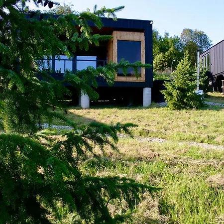 Brown Deer - By Deer Hills Luxury *